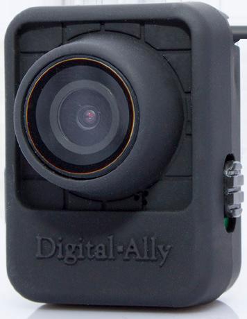 HIGH DEFINITION VIDEO & AUDIO 720p Resolution with 130 field of view The camera captures exactly what the