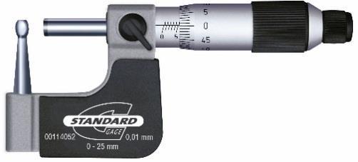UNIVERSAL MICROMETERS, EXTERNAL Spindle end with a carbide-tipped insert. Hardened steel anvil. Chrome-plated frame. Scale division to 0,01 mm. Ratchet friction thimble and locking nut.