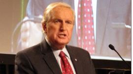 Former Saskatchewan premier Roy Romanow, who also led a commission on the future of health care in Canada, speaks at the AOHC conference about how the CIW can serve as a