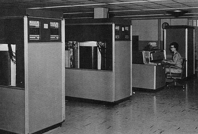 1956. The IBM 305