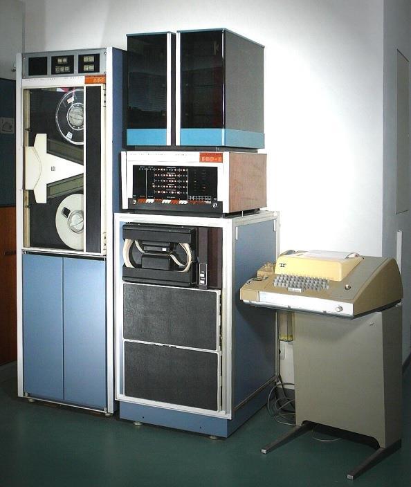 1965. DEC introduced the PDP-8, the