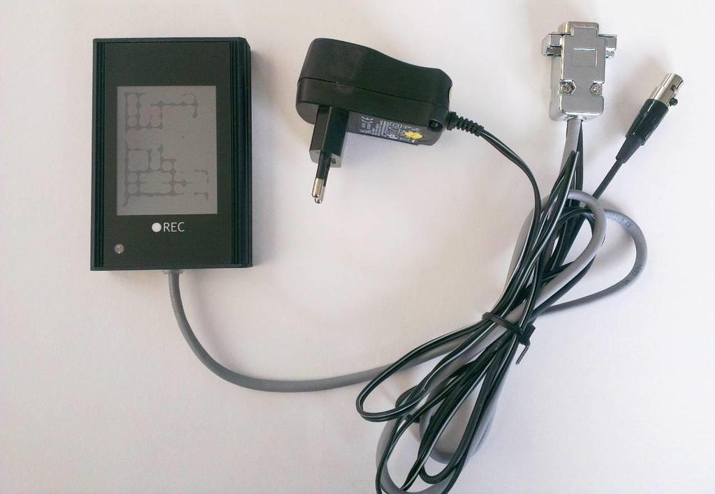 2. Packing list FES LCD Display with: -110V/220V AC to 12V DC transformer -DSUB connector (with 15 pins suitable for FES GEN2 battery pack with internal BMS, or with 9 pins suitable for FES GEN1