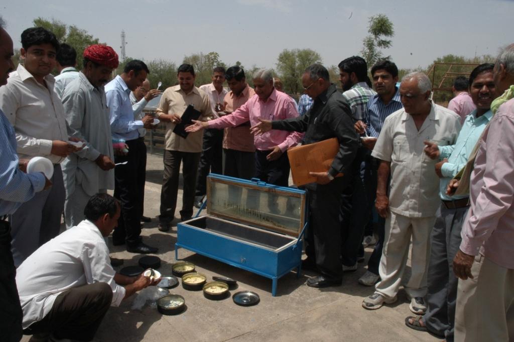 Demonstration of solar cooker through