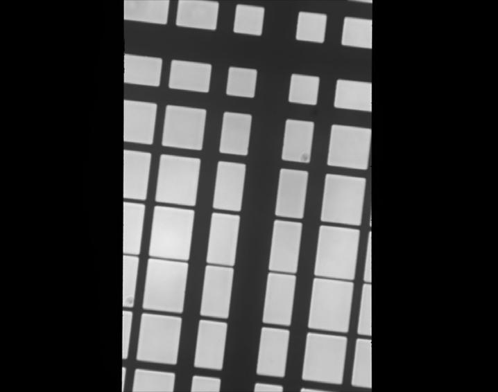 5. Using the R/L knobs only, move each grey stripe left or right until you do not see any black stripes in the image and there is no overlap (bright stripe) in the center (Figure 10). Figure 10.