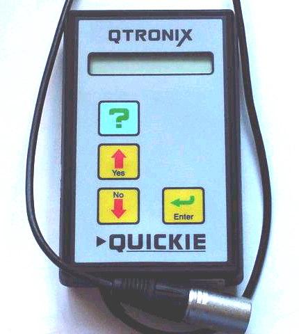 Qtronix Programmer - [Present Unit] 4 Main Key Features HELP KEY [?] : Describes function of menu item. UP/YES KEY: Scrolls up through menu. Increases a setting. Changes no to yes.