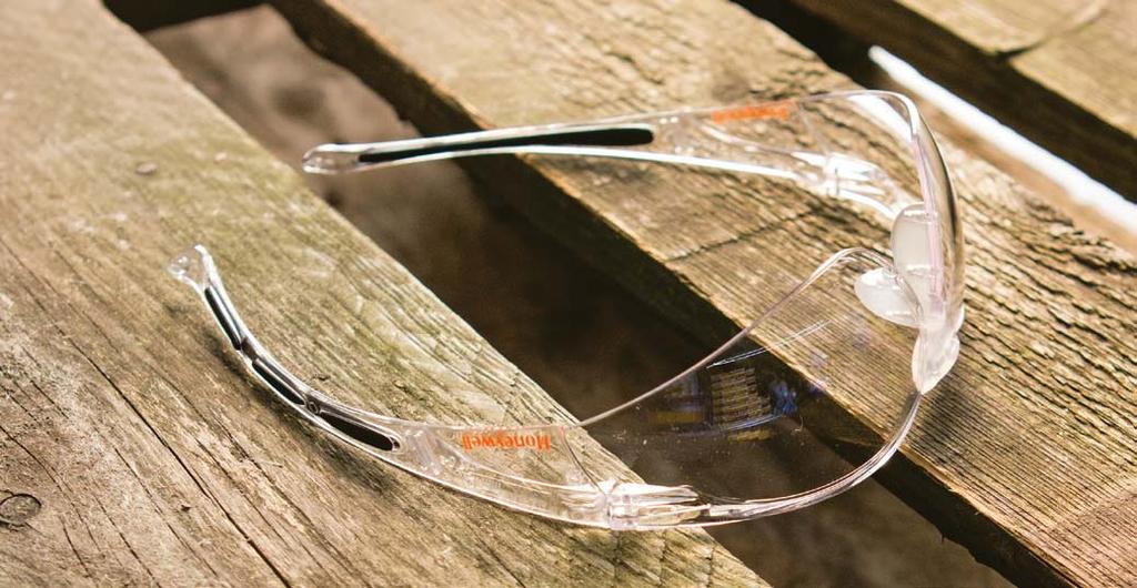 GENERAL INFORMATION ON SAFETY GLASSES AND CLIP-ONS 1. CE-Certification All safety glasses and clip-on lens attachments are tested to EN 1 18 and carry a CE certificate.