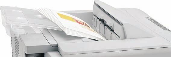 imagerunner PRODUCTIVITY FEATURES COMPACT FINISHING CAPABILITIES The Color imagerunner LBP5975 device includes a basic corner-stapling feature as standard.