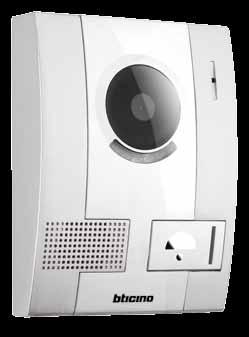 performance, ability to call and communicate directly with the indoor unit. Colour camera.