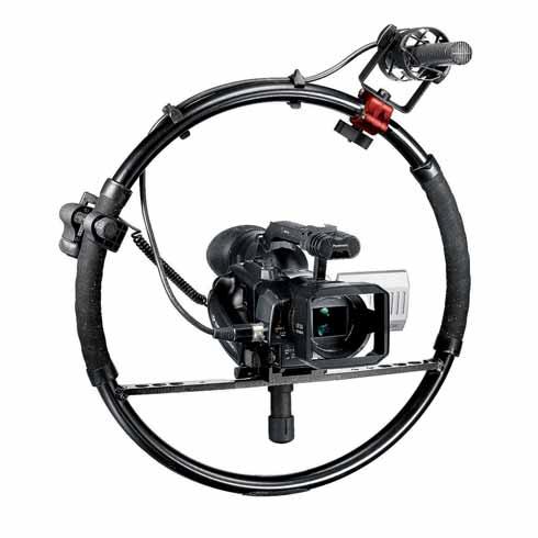 With the use of the optional 595CLA you can convert the Fig Rig frame into a fully-loaded roving cine rig precisely positioning your mic or monitor anywhere around your camera.