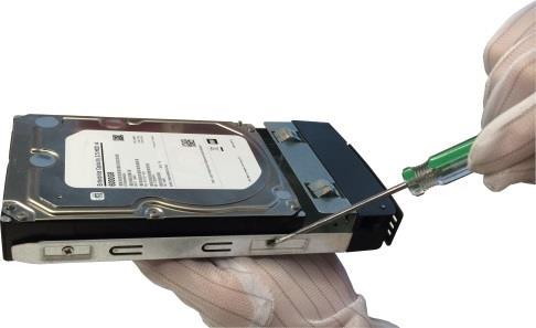 The SATA interface must face the hard disk box bottom. 2) Adjust the hard disk position.
