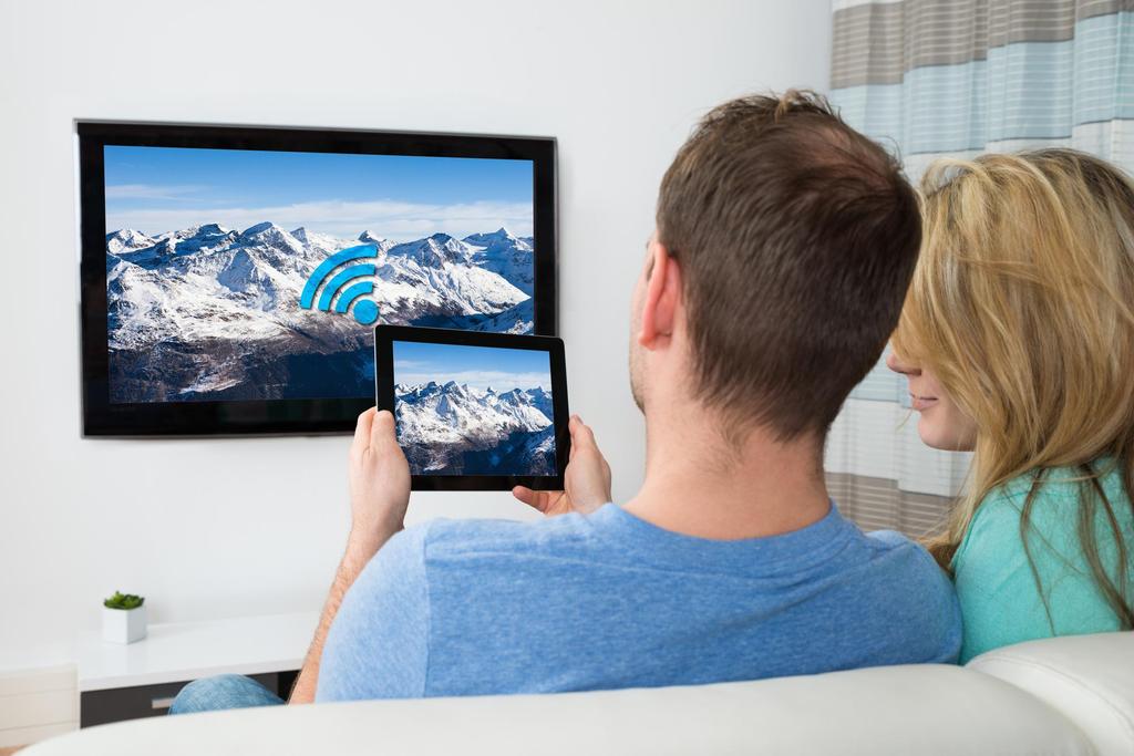 TV behaviour is evolving and we can now identify 3 pillars of content consumption: linear TV, digital TV and online
