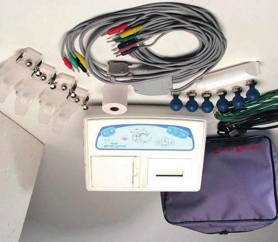 ELECTROCARDIOGRAPH Model: RG-401plus Technical Specifications Model: RG-401plus Accessories Carrying bag Patient cable Power cord Ground wire connection Kit with 4 electrode holder clips Kit with 6