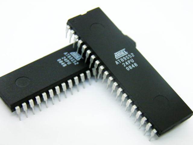 By combining a versatile adaptable 8- bit CPU with Flash on a monolithic chip, the Atmel AT89xxx is a most powerful microcomputer which provides a