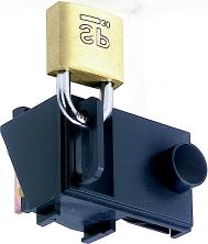 056446 056448 Pushbutton locking using a padlock. OFF position locking using a padlock.