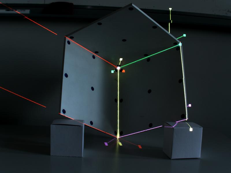 images and warp images for the cube and corner scene from figure 1 are shown in figure 2.
