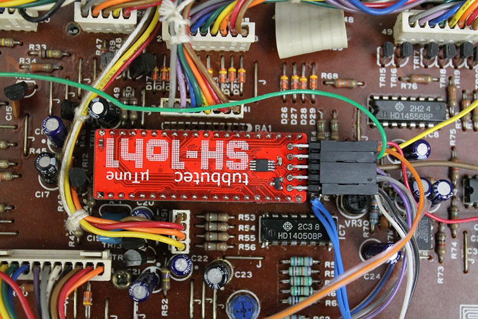 1.5. INSTALLATION OF SH-1OH1 PROCESSOR 5 Figure 1: SH-1oh1 processor board placement and orange wire location 1.4.