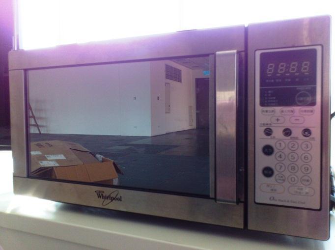 020060701000011 Microwave oven