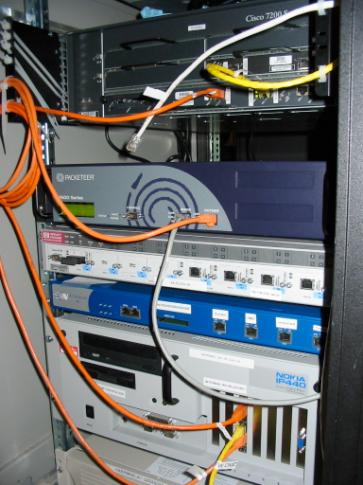 Boxeronline Pacific Website Email (Dell) Datatel WebCT (Sun) 21 22 Infrastructure: Pacific Dorms Router, Shaper, Firewall:Pacific CAT 5e/6