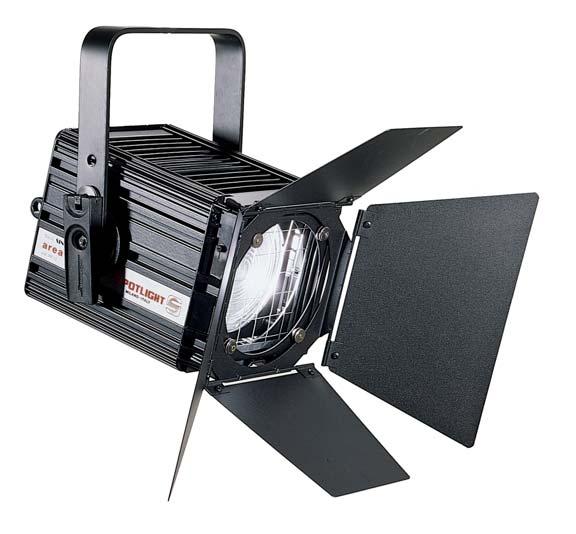 51 VARIO 12 A plano-convex luminaire with a defined beam, variable from 4 to 63 Barndoors optional FLOOD 63 4 8 12 16 20 TESTED WITH LAMP CP90 1200W 230V Lux