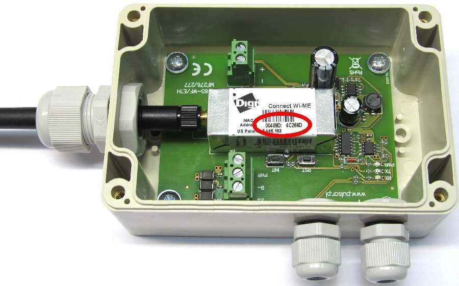 RS485-WiFi interface: To restore the factory settings of the interface, press and hold the INIT button and then press and release the RESET button one time. Still holding the INIT button, wait approx.