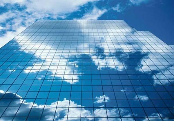 Key Market Dynamics Cloud Computing In 2012 cloud was estimated to be 25% of all new IT spend 15 25% adoption in 2011 25 45% adoption by 2013 EXTERNAL / PUBLIC: Pay per use hosting of virtual servers