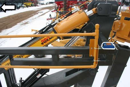 2: Tile Pro tile plow (arrow pointing forward) Picture 24.3: Gold Digger plow (arrow pointing forward) There are 3 cables.