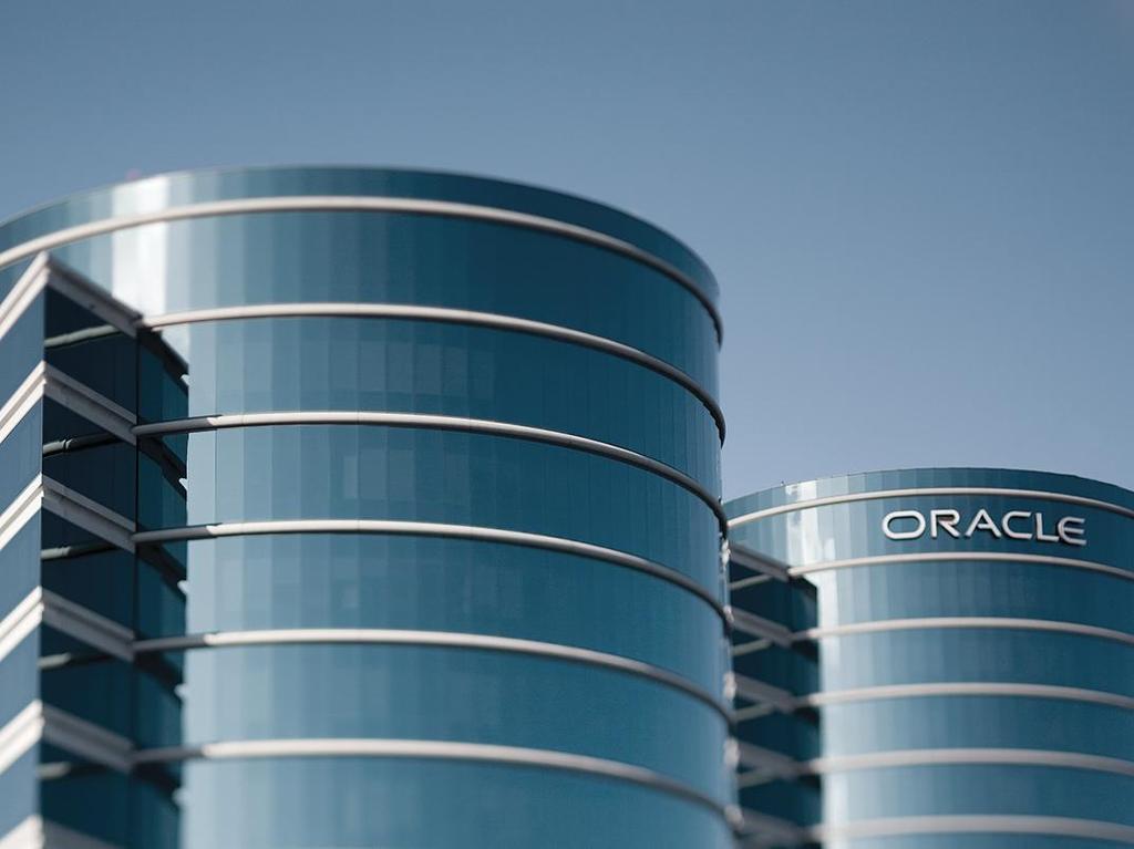 Oracle Buys DataFox Adds Leading AI Data
