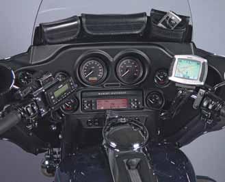 This kit includes the plug-in integration module, handlebar-mounted control switch, adapter cables for three- CFRG-ZUMO550 pin and four-pin cell phone headset jacks along with the new adapter cable