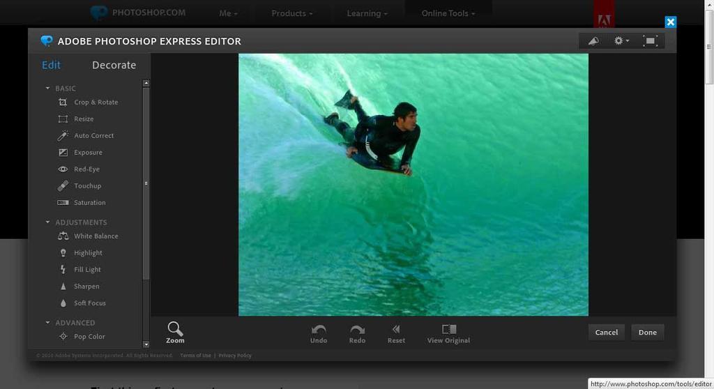 Obrázok 2.7 Printscreen z programu Adobe Photshop Express Lunapic Táto aplikácia je dostupná na stránkach http://www.lunapic.com/. Ponúka obrovské množstvo efektov, transformácií a animácií.