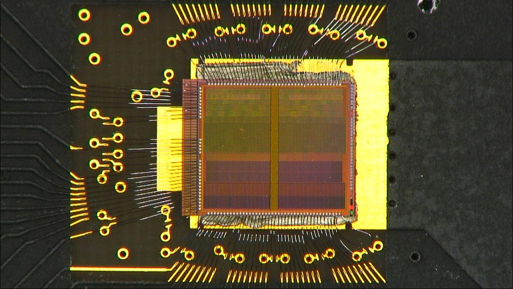 developed in this process Test-chip: Various mini-matrices with different pixel layouts: Investigator: Investigator & readout board: Optimisation of pixel layout: Minimising size of collection diode