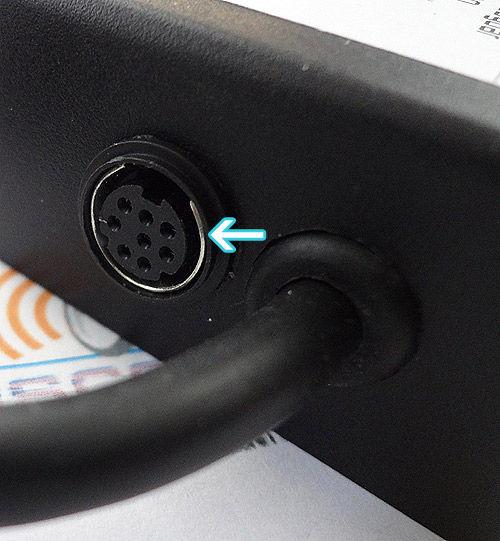 13. Return to trunk and connect mini-din plug to Module indicated by blue arrow in Fig. 3 below. (Make sure arrow on plug is facing up) Test Operation 1.