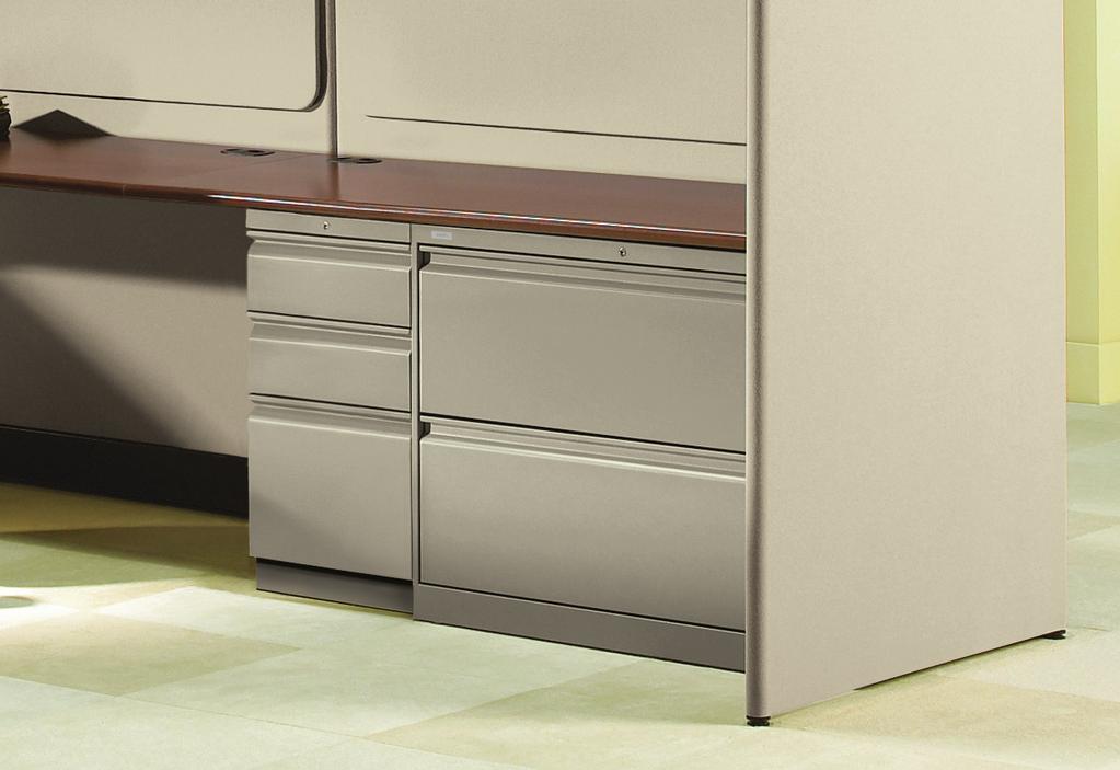 Brigade pedestal and Flagship lateral file in Champagne Metallic.