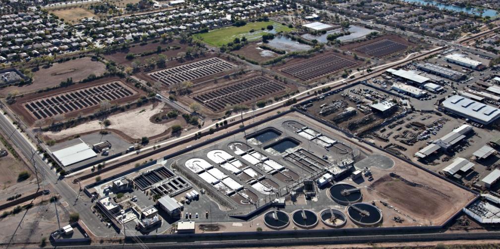 The Town of Gilbert, AZ A successful long-term partnership since 1986 Always operated by a private company Initially operated by Parsons Engineering Services (PES) PES