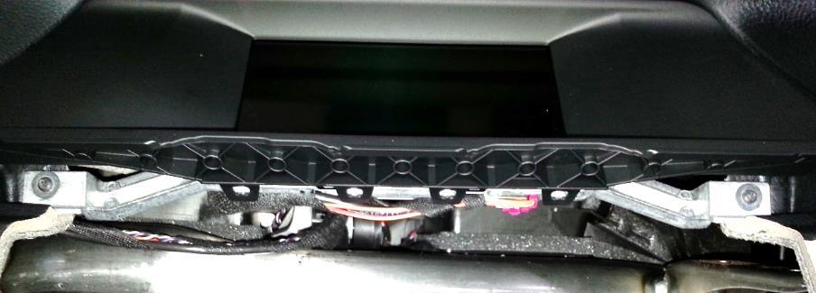 BMW12-N Interface Installation (5 Series example) 1.