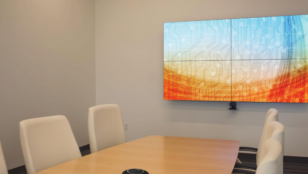 Small to Medium Conference Rooms Up to 10 people Up to approximately 300 square feet For small to medium spaces, Vaddio recommends a video conferencing camera with a wide angle lens to capture more