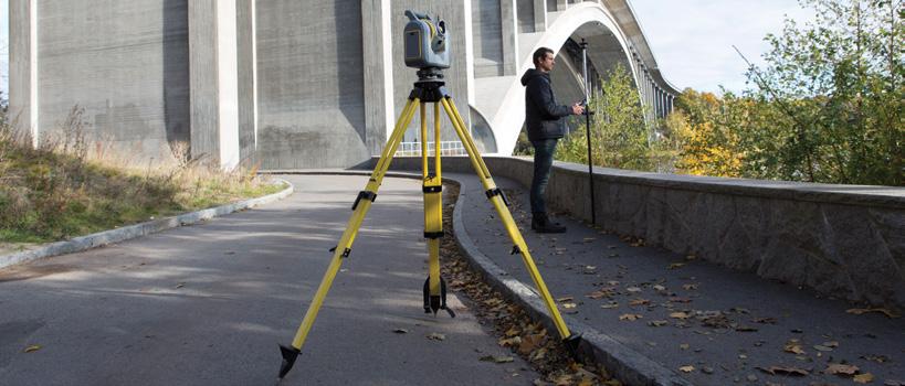 Key features of SX10 Total Station: The Trimble SX10 Scanning Total Station enables familiar, easy and efficient survey workflows, from the field to the office.