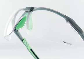 stability. The range of lenses and treatment is complete and highly performing to meet the protection needs of several working environments. 5X8.01.00.00 5X8.03.