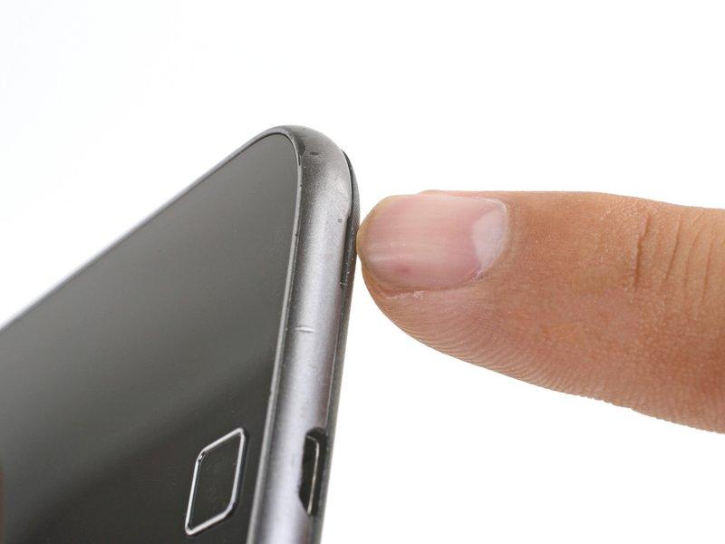 Step 1 SIM Card Insert a fingernail or a spudger into the notch on bottom