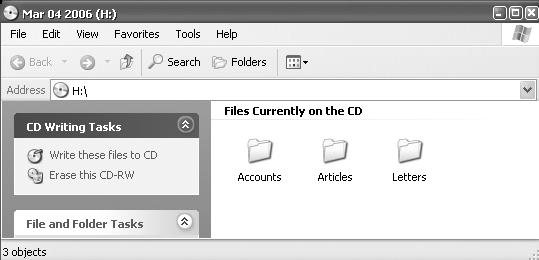 B 770 / 13 panel, you can open the File menu to find the same item.) Click on Erase this CD-RW 4. The familiar CD Writing Wizard dialog will open asking if you re sure you want to erase the disk.