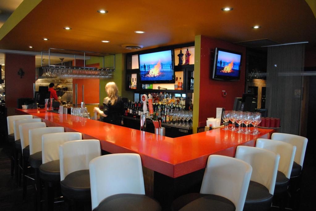 Commercial Solutions Vancouver Restaurant Audio solutions Video solutions