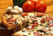 3. Tomato and Chilli Pizza 1.Make the pizza dough following the recipe Pizza Dough, leaving to rise. 2.