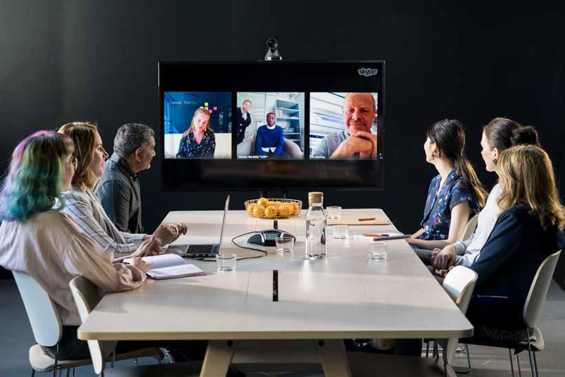 MEDIUM LARGE KONFTEL C5055Wx Expand your video collaboration Konftel C5055Wx is the perfect video collaboration solution for medium and large meeting rooms, combining the Konftel Cam50 PTZ conference