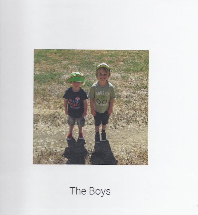 Google Photos Book (7-inch, 20 pages) will