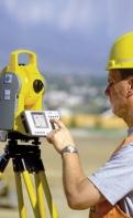 Optimized for Performance 3600 DR REFLECTORLESS 3300 DR REFLECTORLESS With refined mechanics, Direct Reflex (DR) capability and powerful software, the Trimble 3000 Mechanical Total Station series is